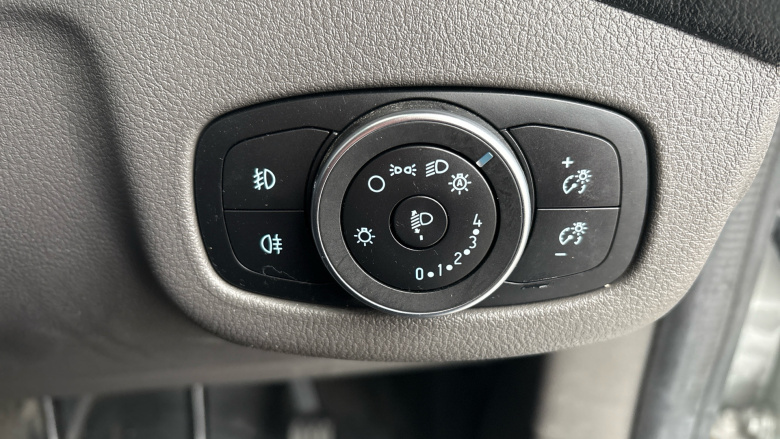 Ford Transit Connect 250 L2 Diesel 1.5 EcoBlue 100ps Active Van